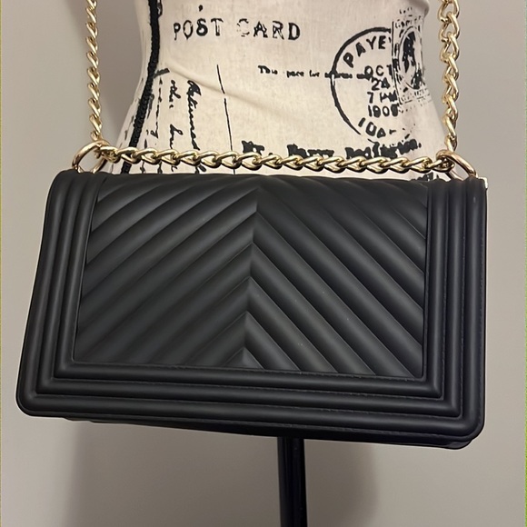 New Black with Gold Clasp and Chain Jelly Quilted Soft Silicone Shoulder Purse - Picture 6 of 12